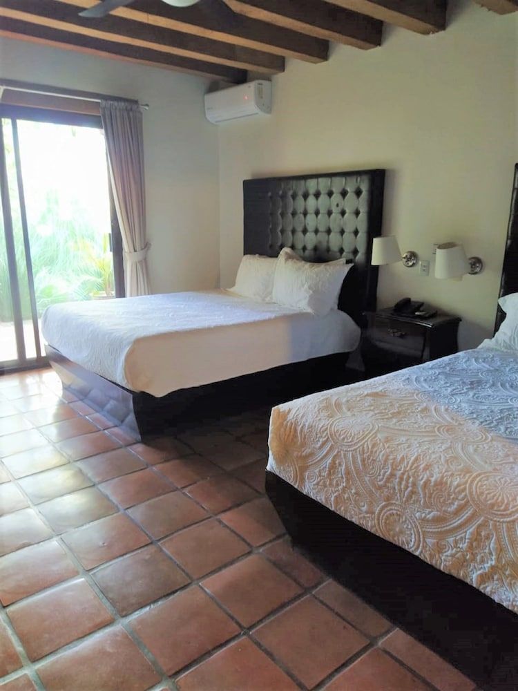 Quinta San Carlos Superior Double Room 4