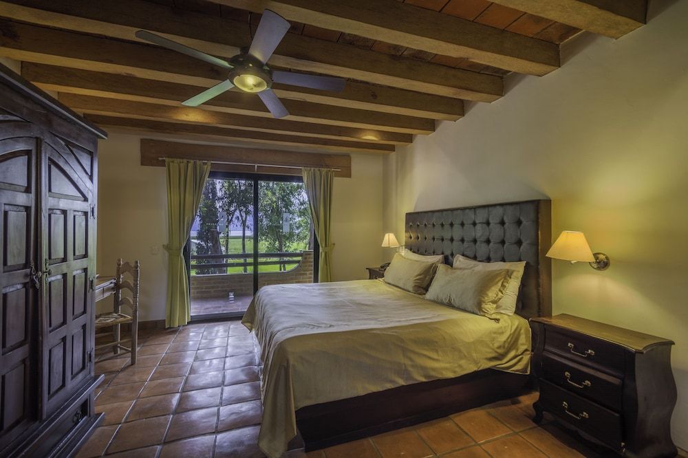 Quinta San Carlos Superior Room with Garden View 2