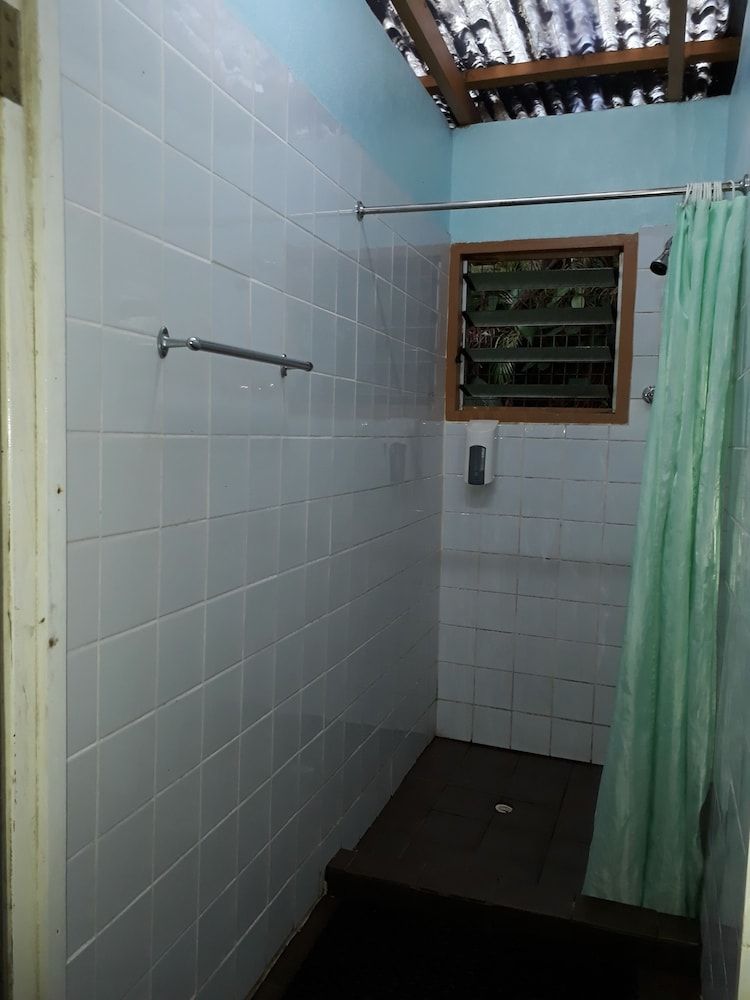 Rainforest Eco Lodge Budget Twin - Pond View 5