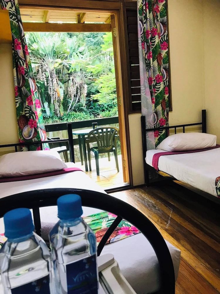 Rainforest Eco Lodge Budget Twin - Pond View