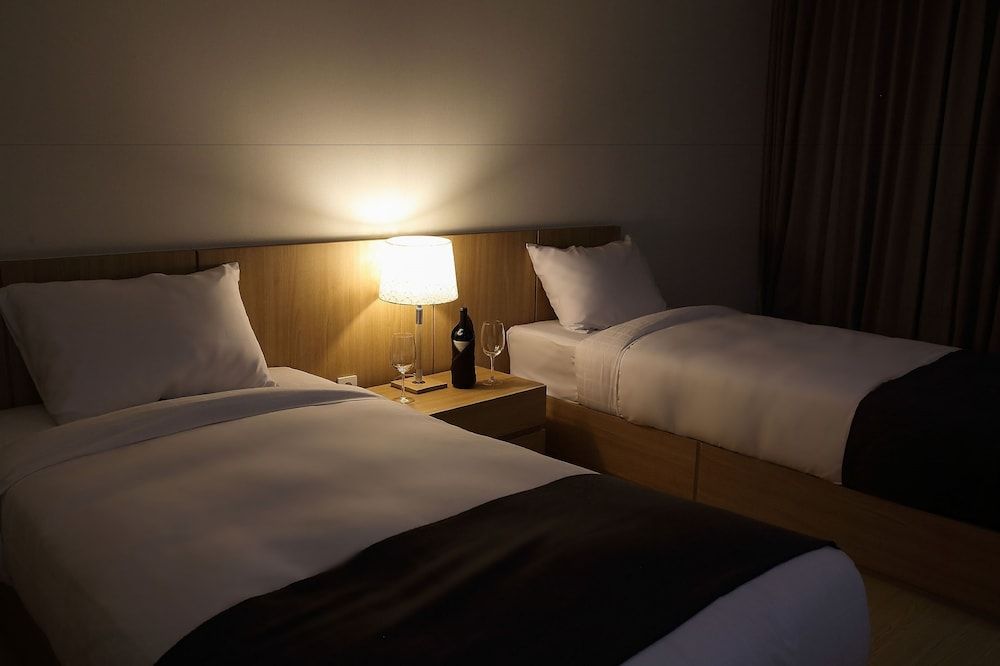 Hotel Logenir Deluxe Twin Room