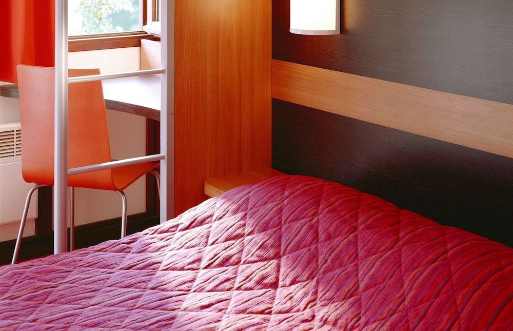 Standard Room, Multiple Beds (1 Double and 1 Single bed)