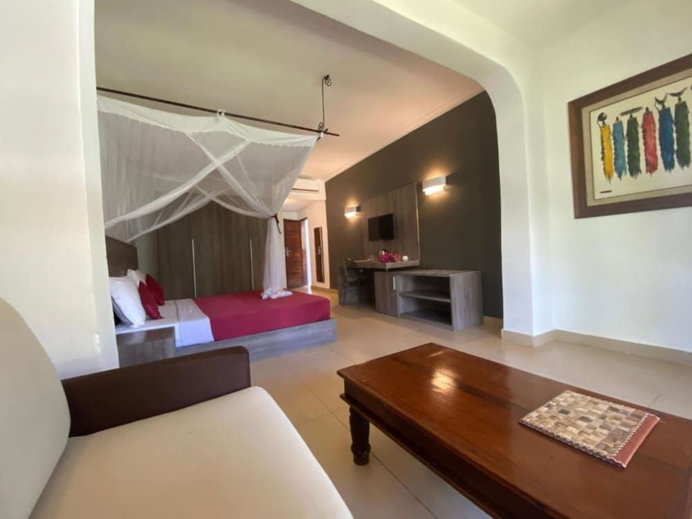 My Blue Hotel Triple Room 4