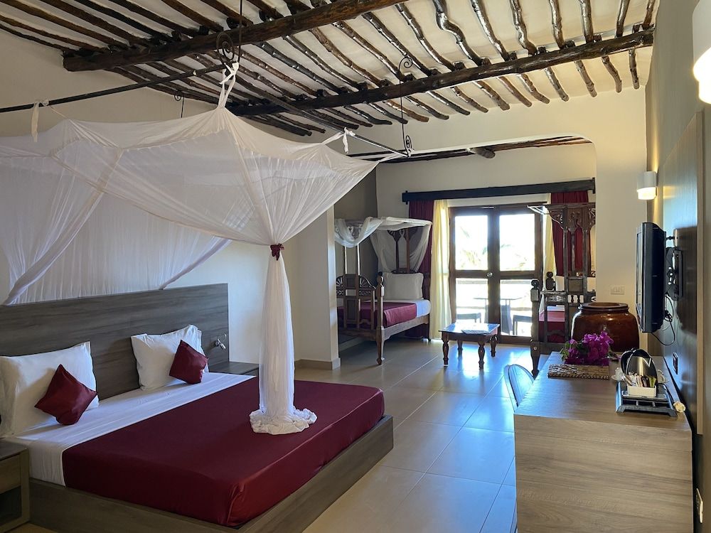 My Blue Hotel Triple Room