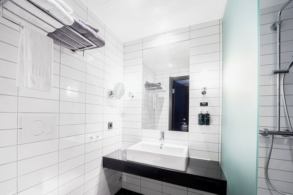 Clarion Hotel Sense Superior Twin Room 6