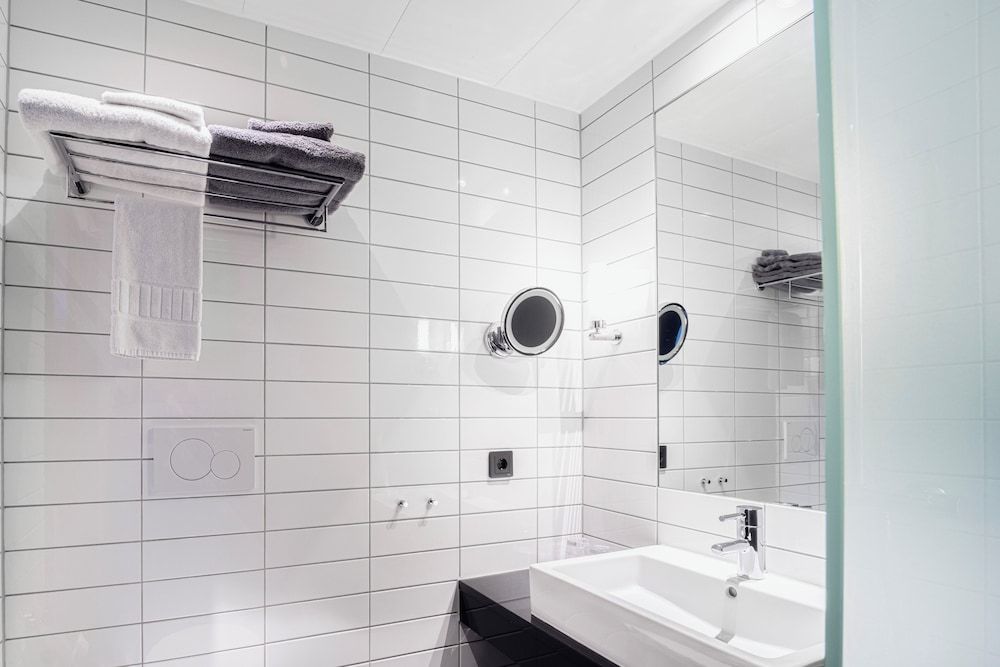 Clarion Hotel Sense Superior Twin Room 5