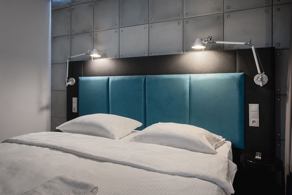 Artis Loft Hotel Family Shared Dormitory