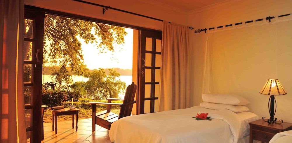 Victoria Falls Waterfront Riverside Room 2