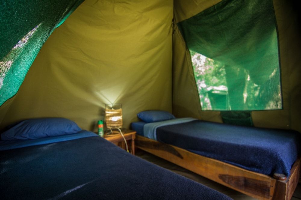 Victoria Falls Waterfront Tent (Adventure Village ) 3