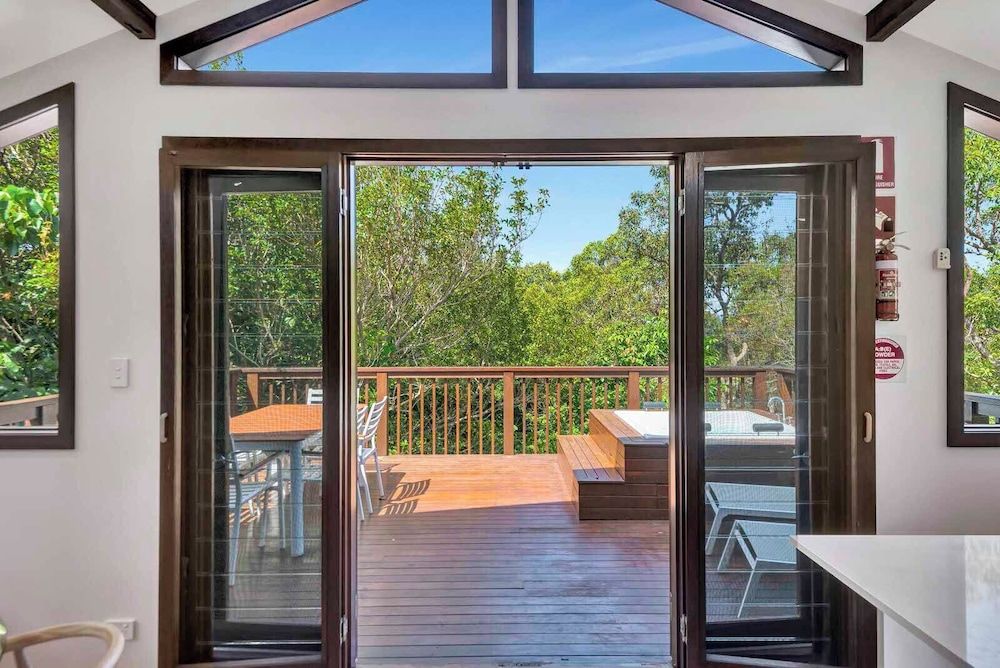 The Oasis Apartments and Treetop Houses Superior Tree House 4