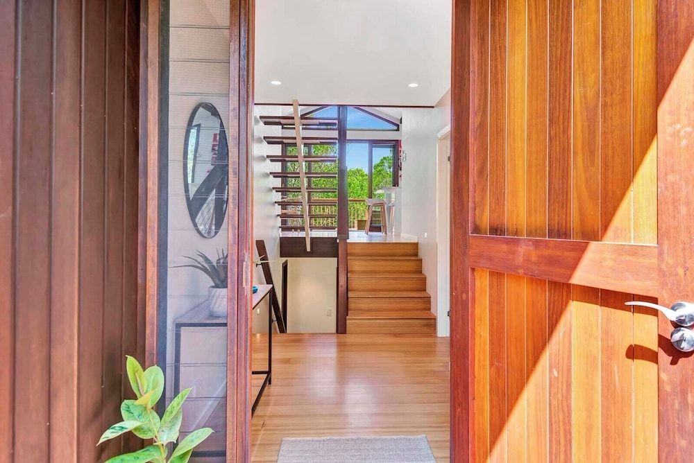 The Oasis Apartments and Treetop Houses Superior Tree House 3