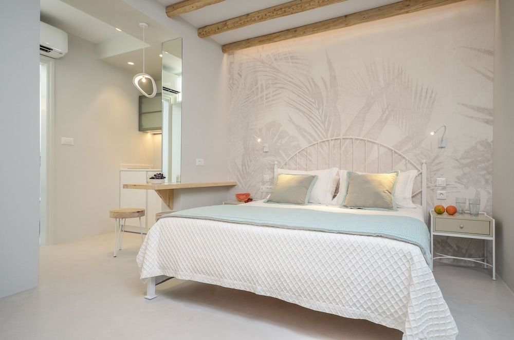Double Room (Semi Basement)
