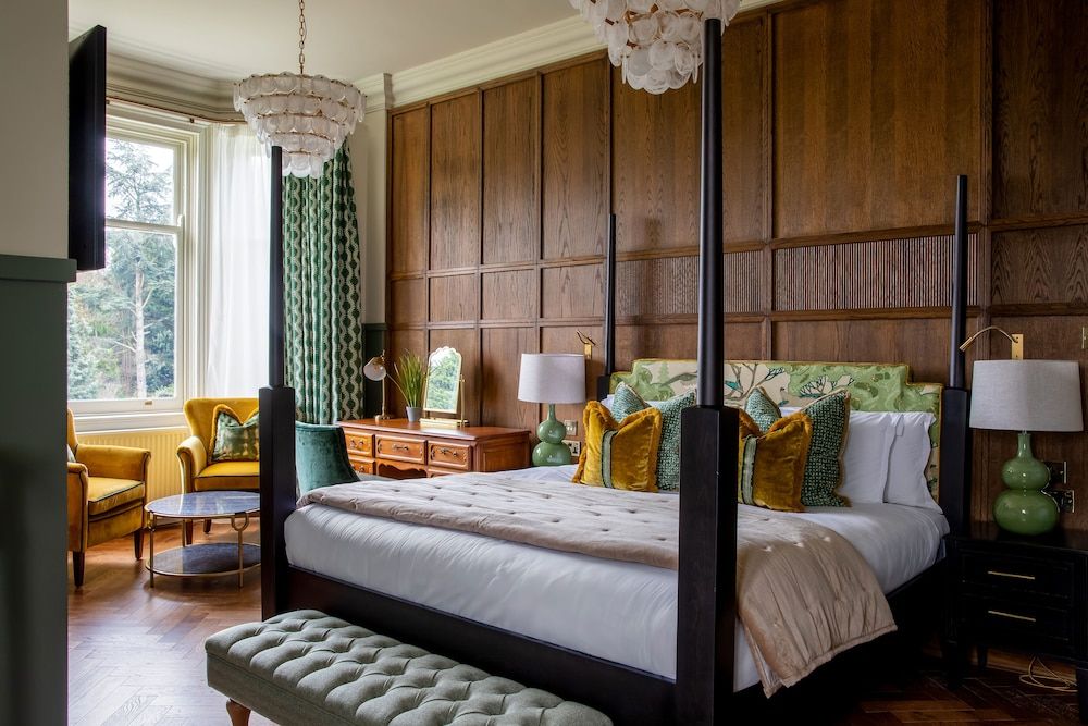 Worplesdon Place Hotel Superior Double Room, 1 Queen Bed 3