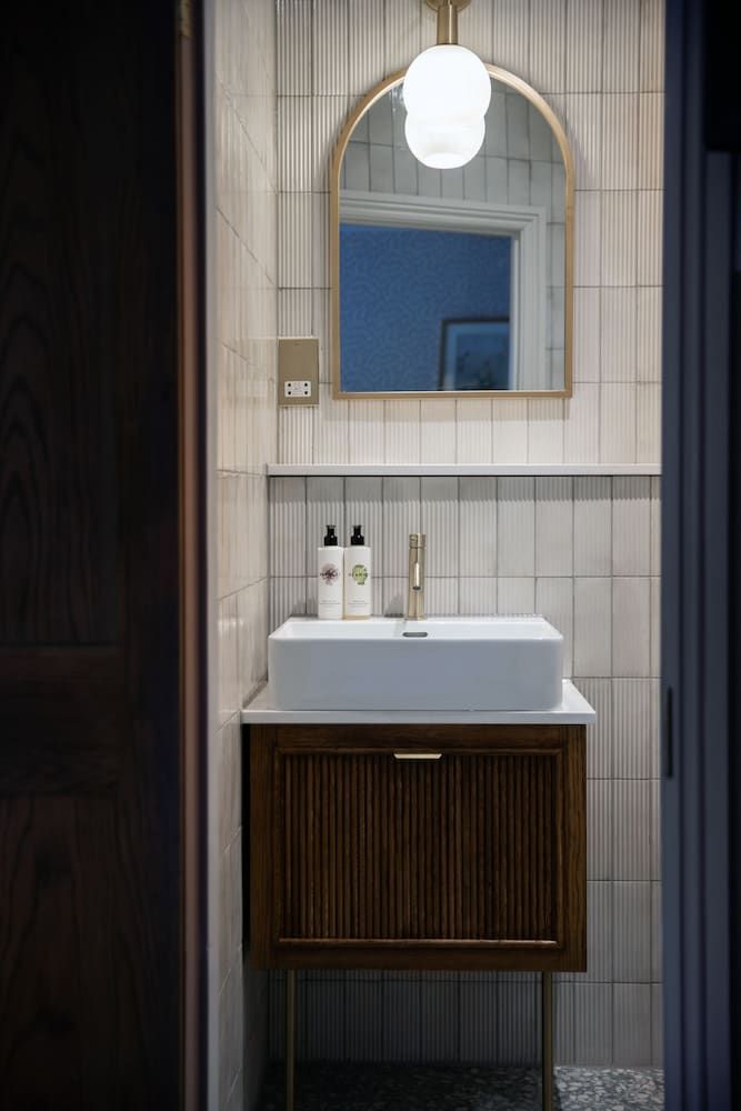 Worplesdon Place Hotel Comfort Double Room, 1 Double Bed 10