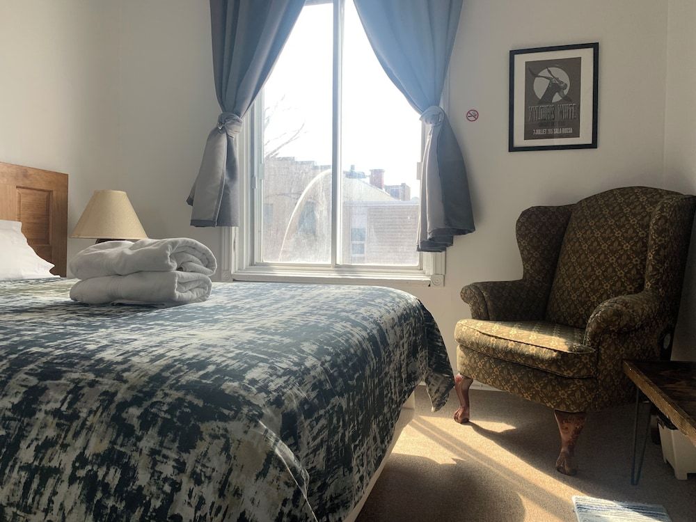 Pensione Popolo Economy Double Room, 1 Queen Bed, Non Smoking, Shared Bathroom 12