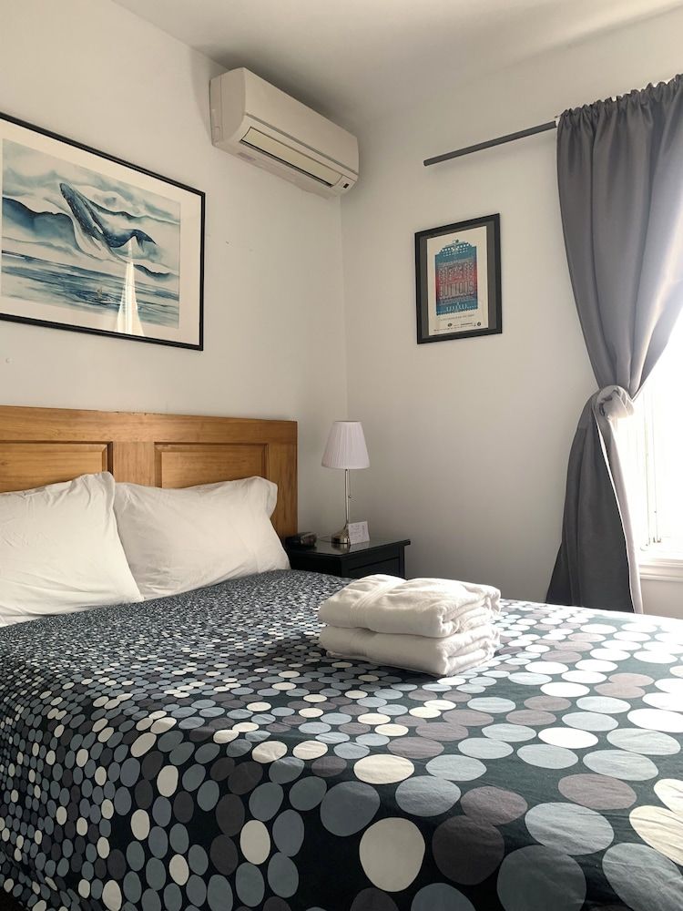 Pensione Popolo Economy Double Room, 1 Queen Bed, Non Smoking, Shared Bathroom