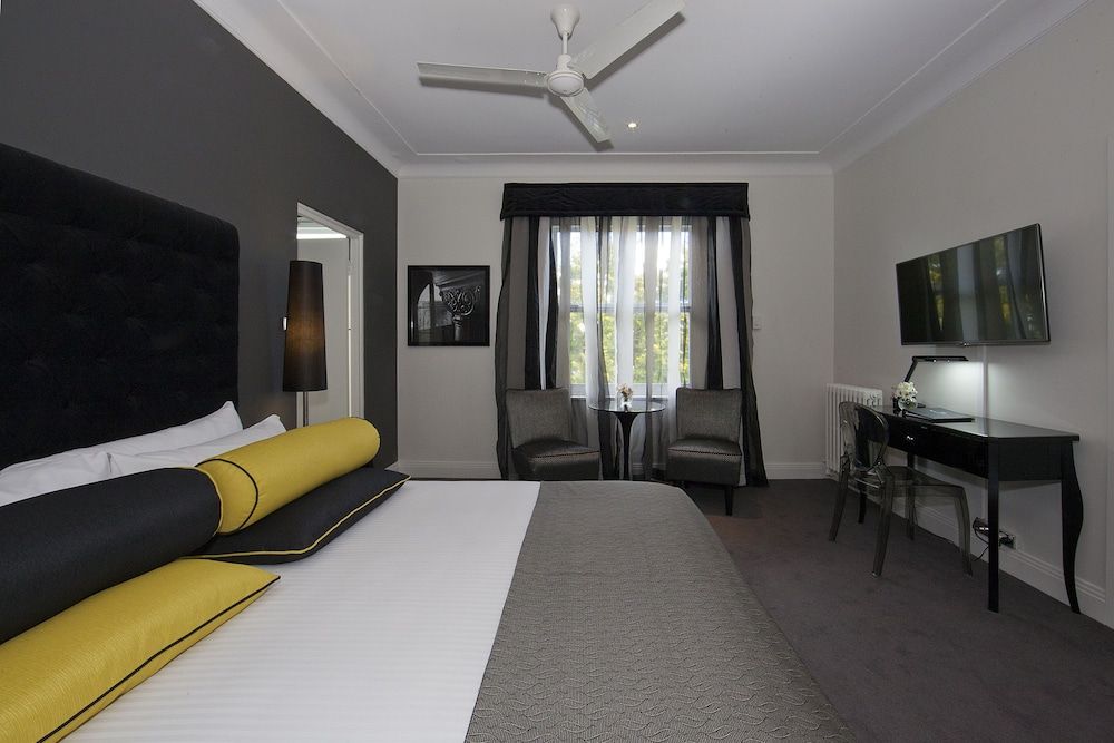 Belgravia Room