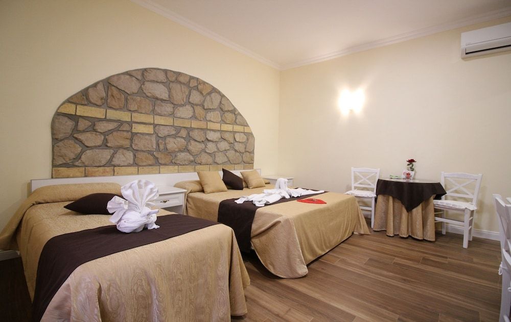 undefined Freedom Love B&B 10