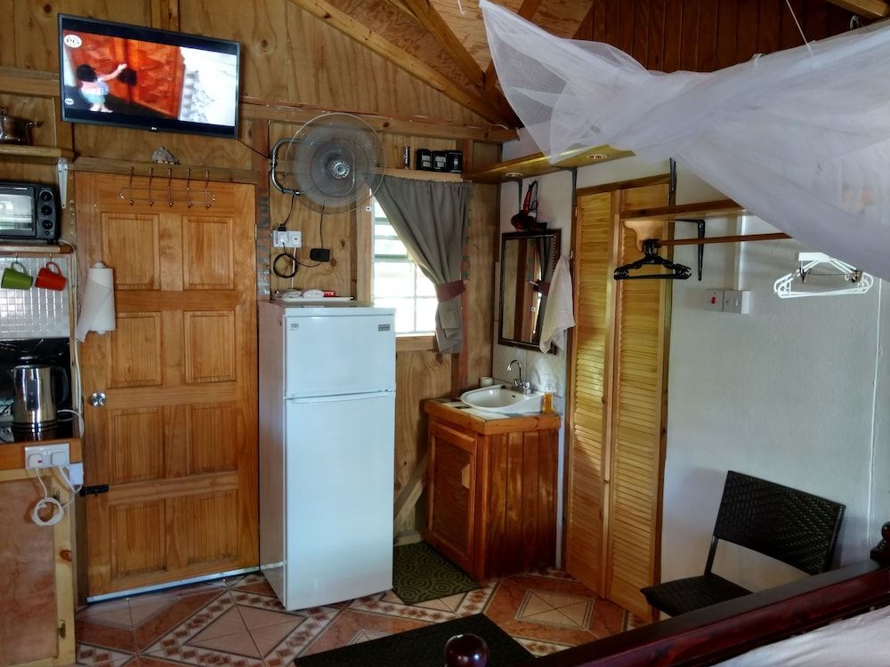 Mainroad Suite Studio Cabin 15