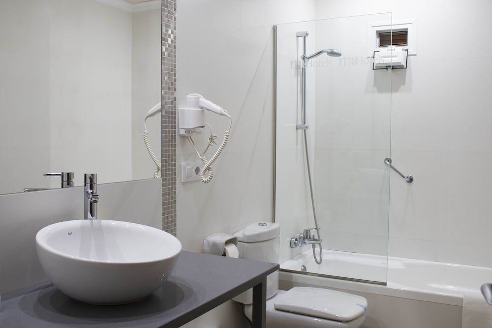 Hotel Costa Blanca Double Room (2 adults + 1 child) 5