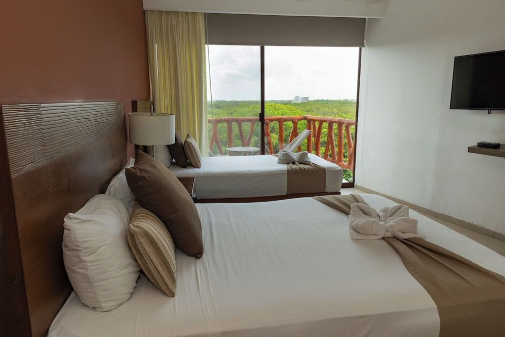 Quinto Sole by GuruHotel Triple Superior, 1 queen bed 1 single bed 4