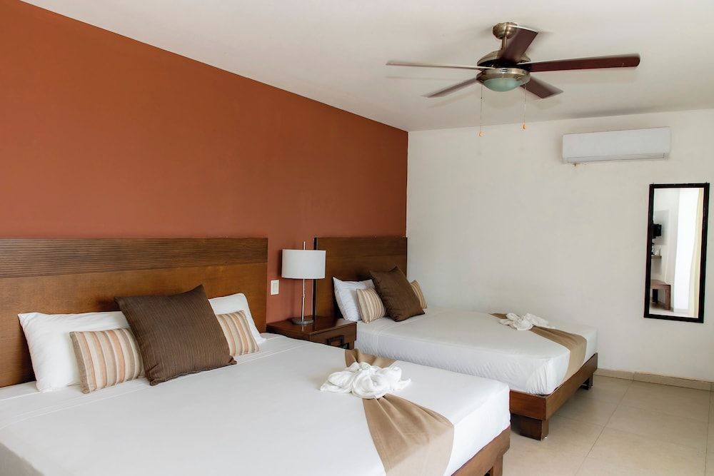 Quinto Sole by GuruHotel Master Suite Sea View, 2 Queen Beds.