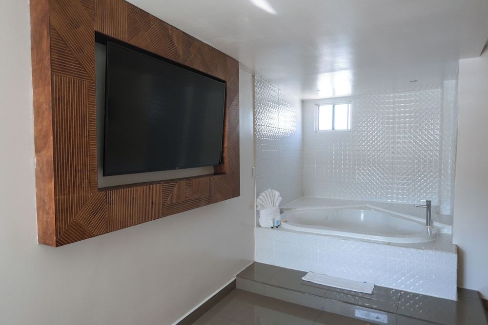 Aqua Rio Hotel Junior Room, 1 Queen Bed 11