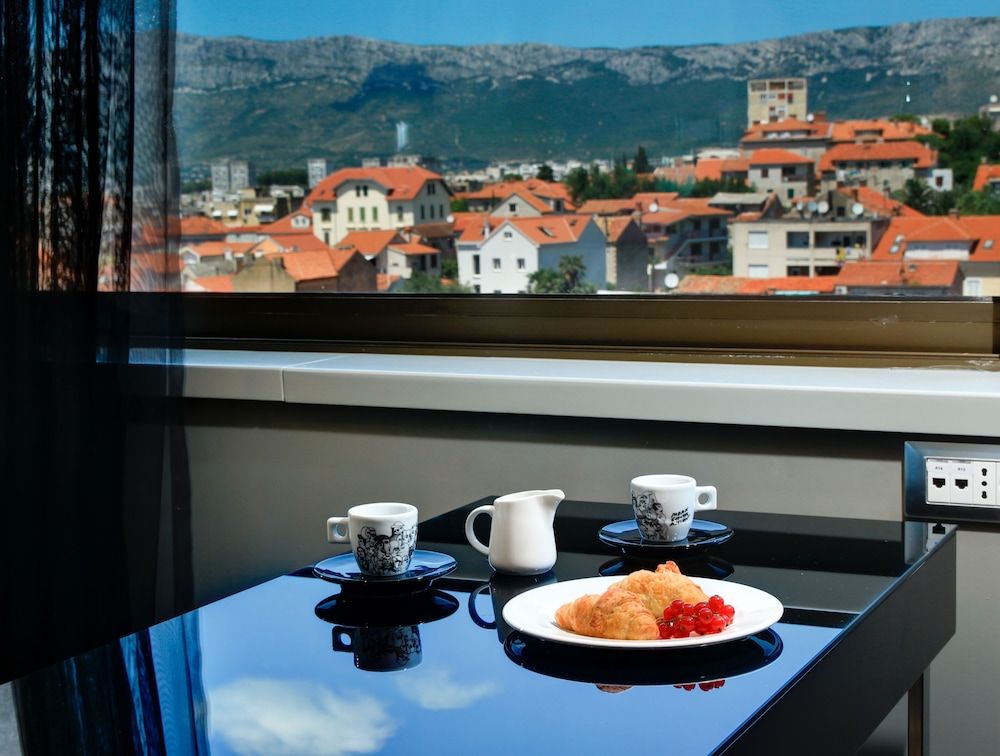 The View Luxury Rooms Superior Double Room, City View 3