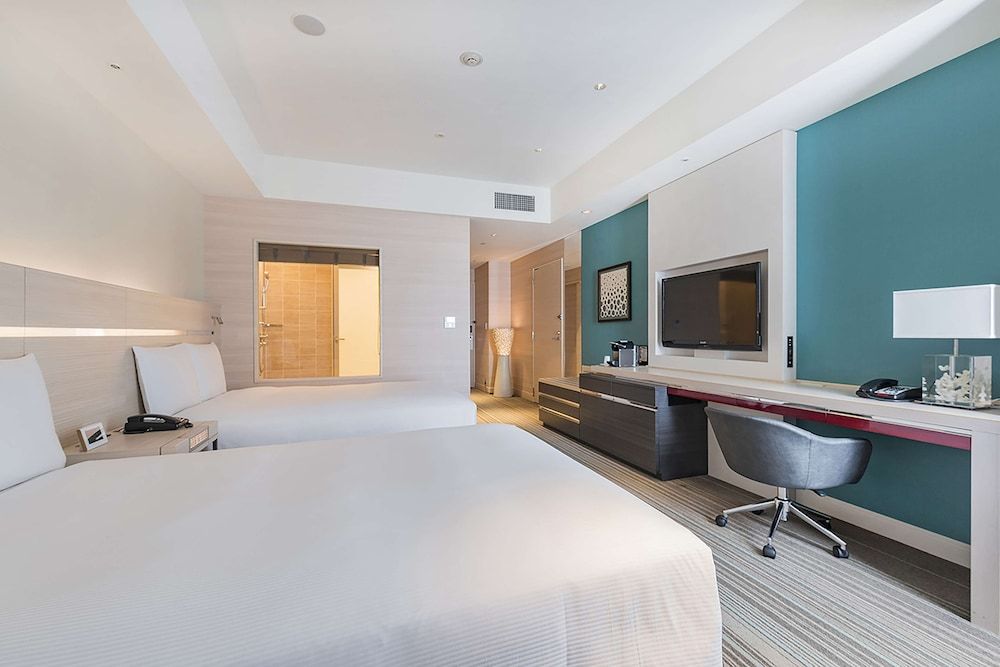 Twin Executive Room with Ocean View & Balcony