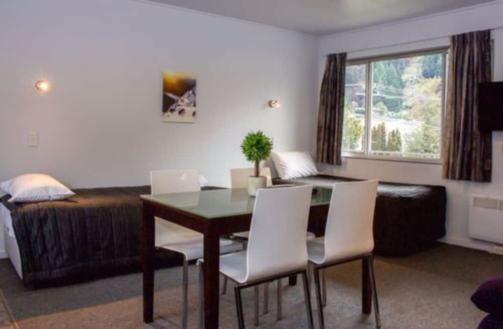 undefined Amber Lodge Motel 10