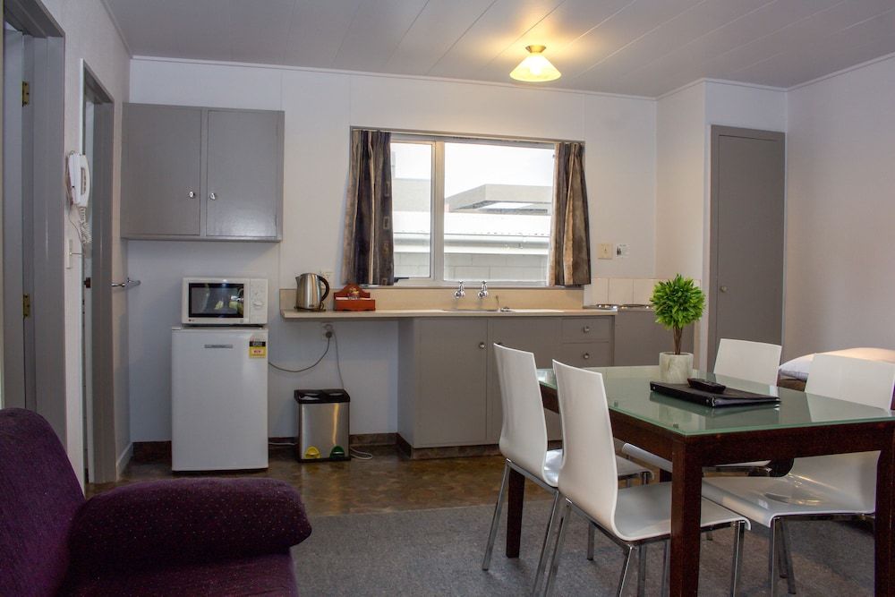 undefined Amber Lodge Motel 9