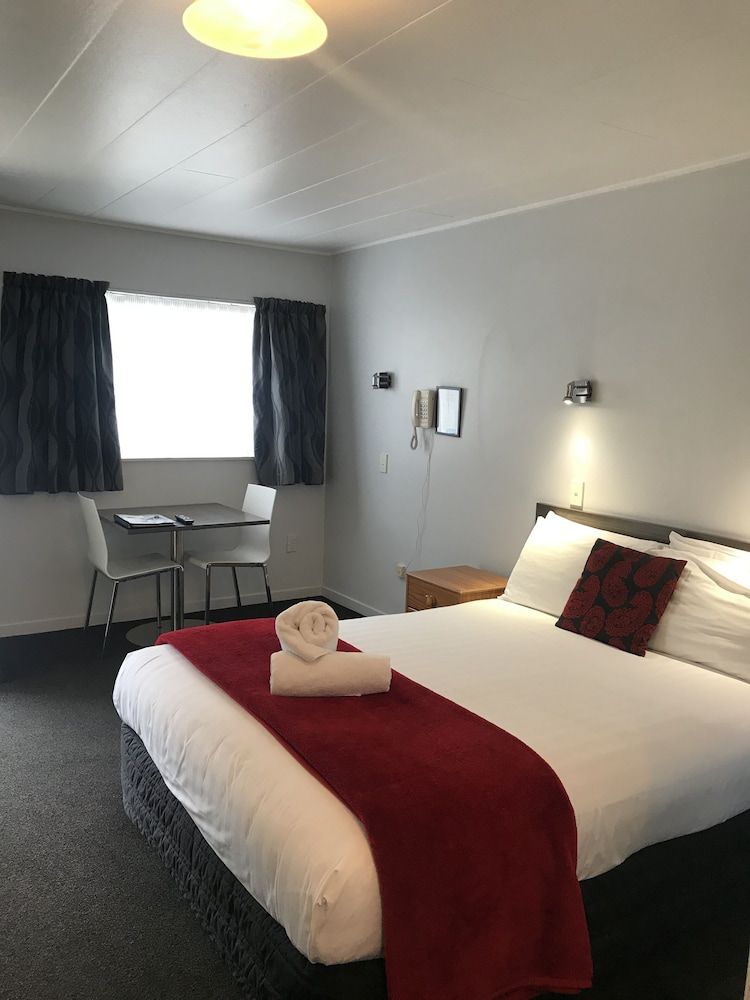 undefined Amber Lodge Motel 5