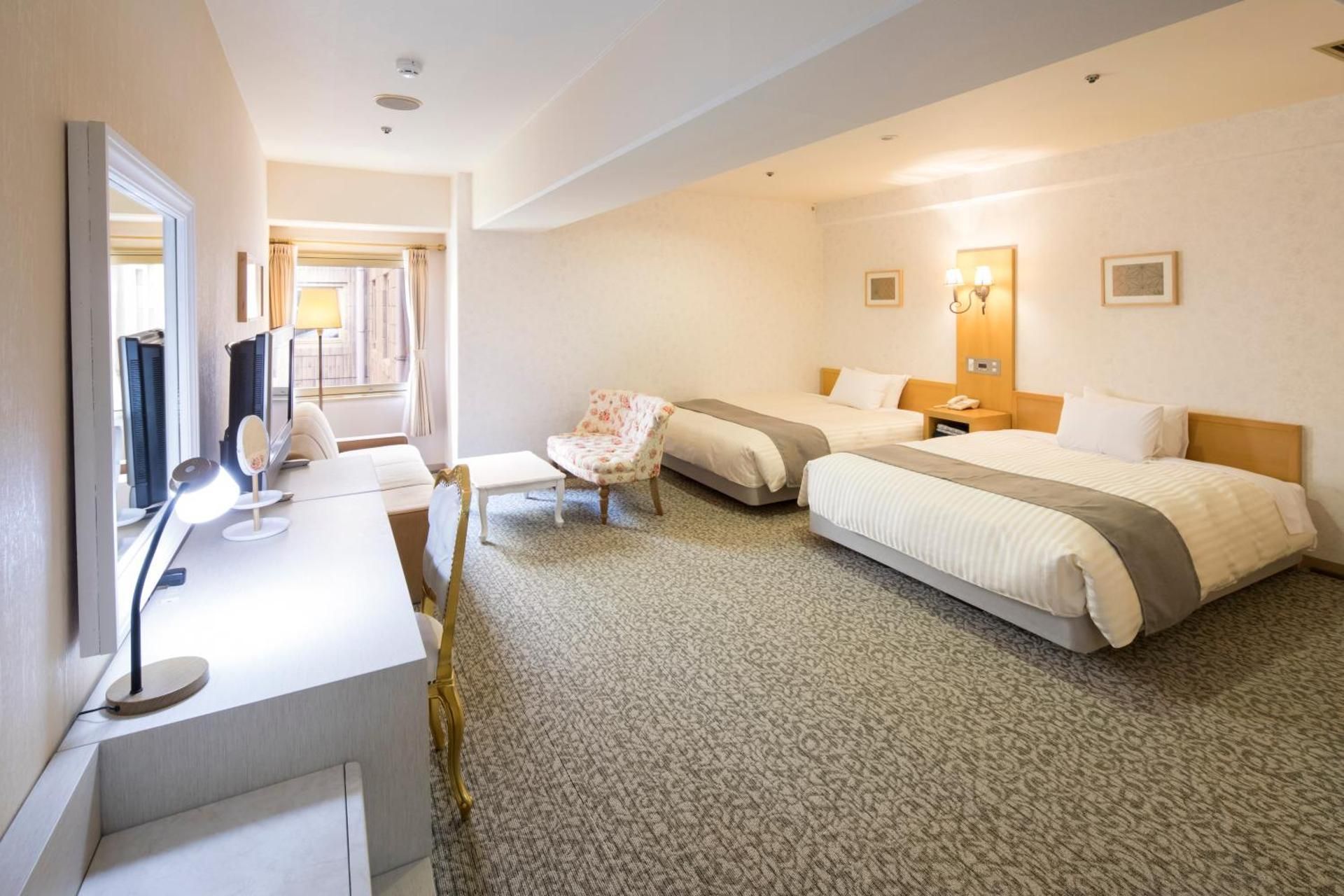 Deluxe Twin Room B - Non-Smoking
