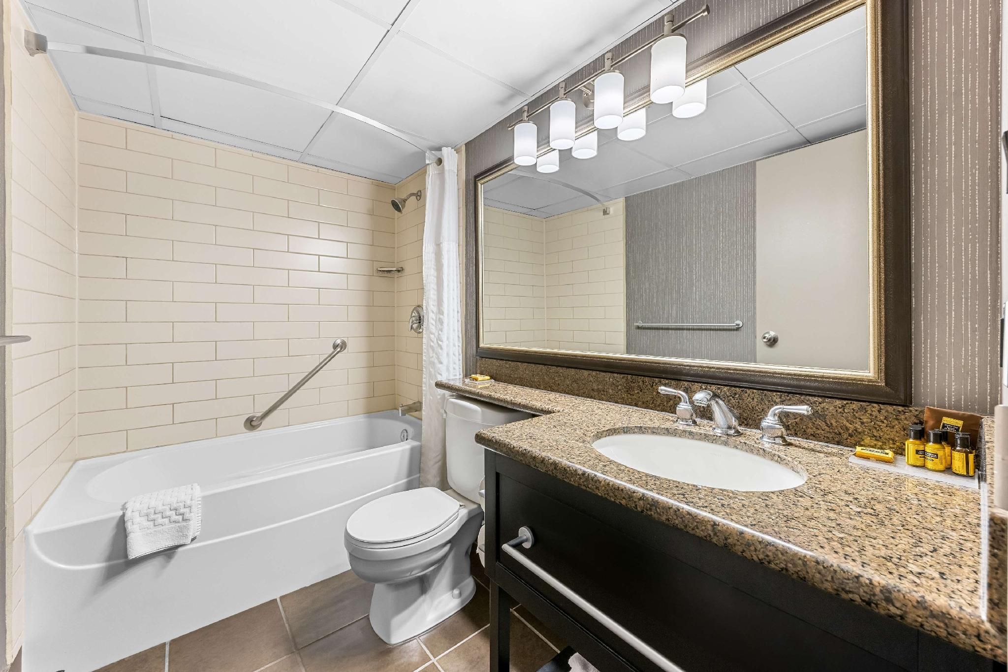 2 queen beds, nonsmoking