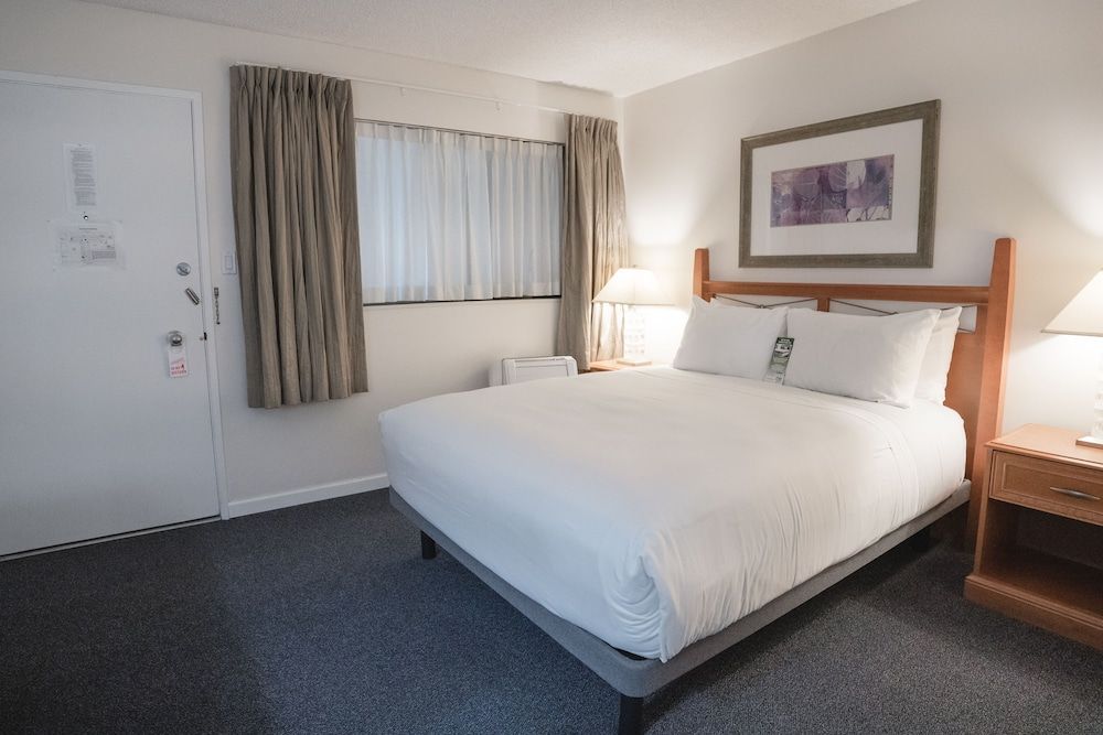 Premium Room, 1 Queen Bed