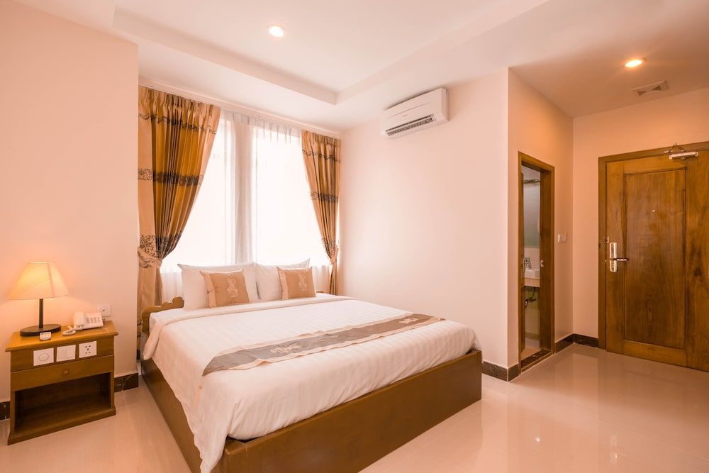 Kirirom Crystal Hotel Superior Room 3