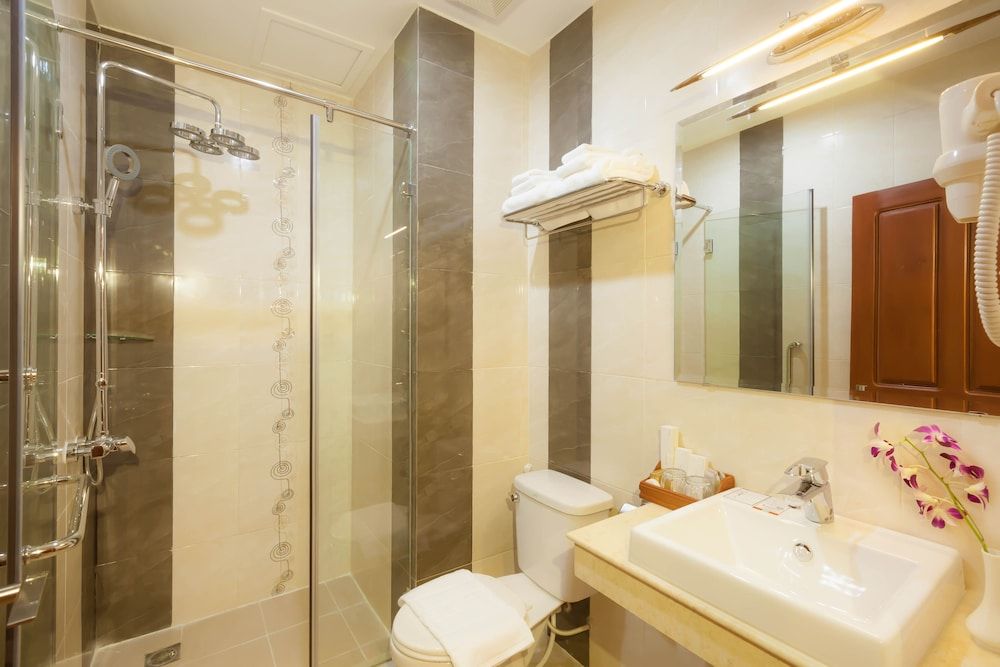 Kirirom Crystal Hotel Superior Room 7