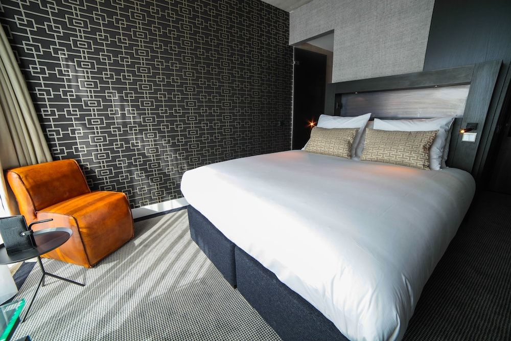 Room, 1 Queen Bed, Non Smoking (Water View)