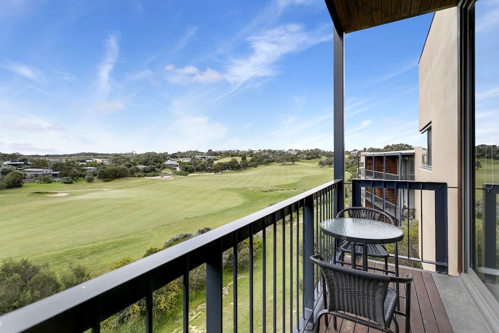 Peppers Moonah Links Resort One Bedroom Suite 2