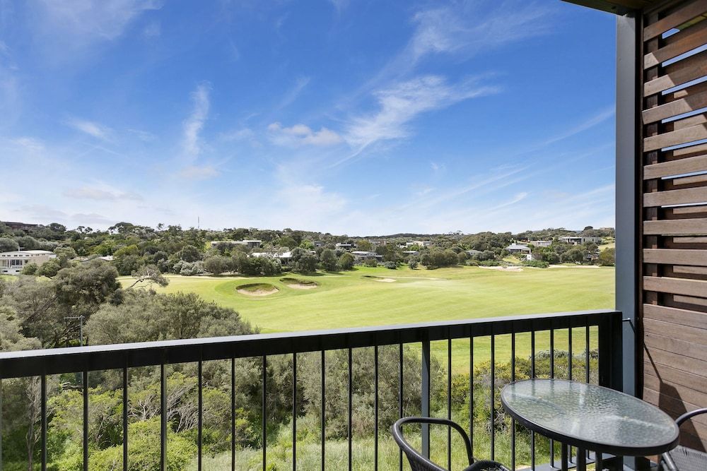 Peppers Moonah Links Resort One Bedroom Suite 3