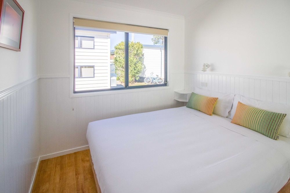 South Coast Retreat Waterfront Two Bedroom Cabin 3