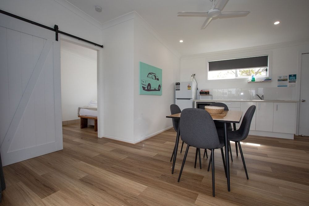 South Coast Retreat Waterfront One Bedroom Cabin 10