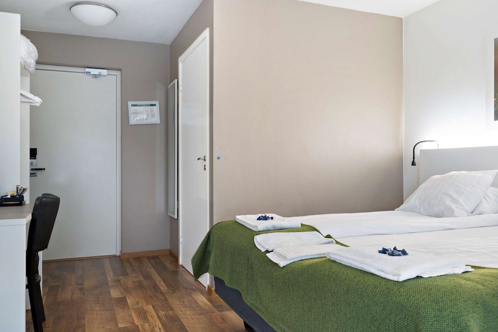 Sure Hotel by Best Western Lagan Family Room, 1 Double Bed, Non Smoking (Bunk beds) 2