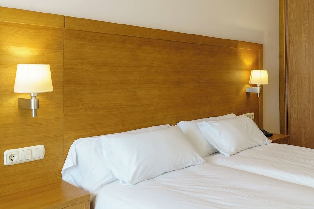 Room, 2 Twin Beds, Sea View