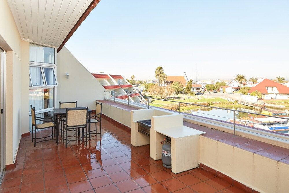 First Group Port Owen Marina Apartment, 1 Bedroom, Non Smoking 4