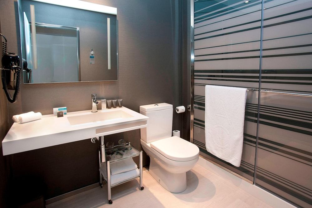 undefined AC Hotel Colón Valencia by Marriott 5