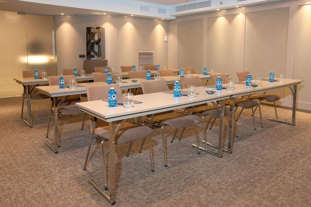 undefined AC Hotel Colón Valencia by Marriott 7