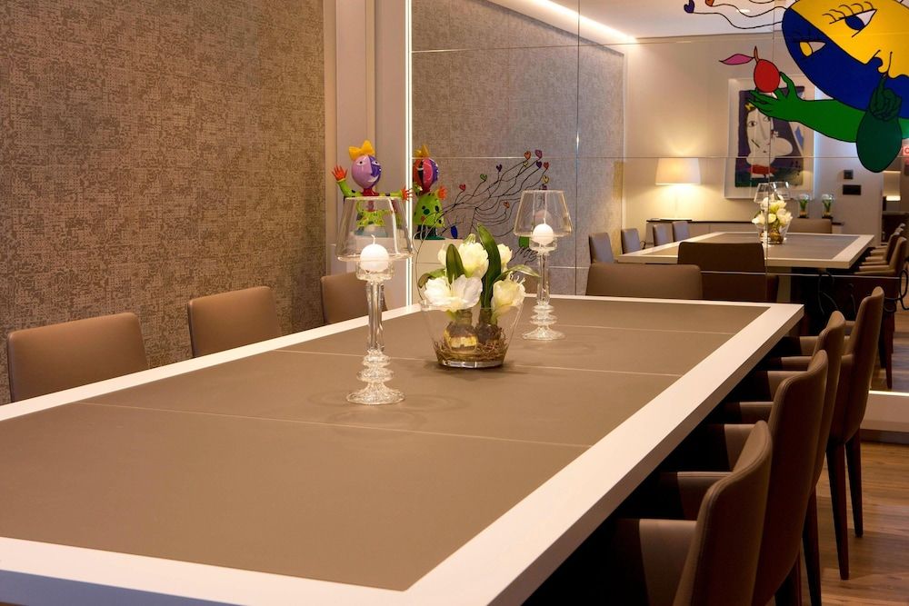 undefined AC Hotel Colón Valencia by Marriott 9