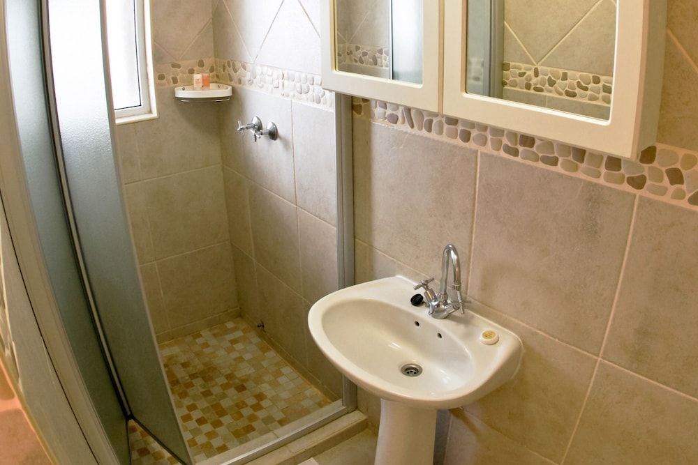 First Group Desert Rose Apartment, 2 Bedrooms, Non Smoking 8