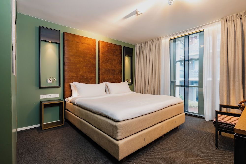 undefined Hotel De Hallen 4